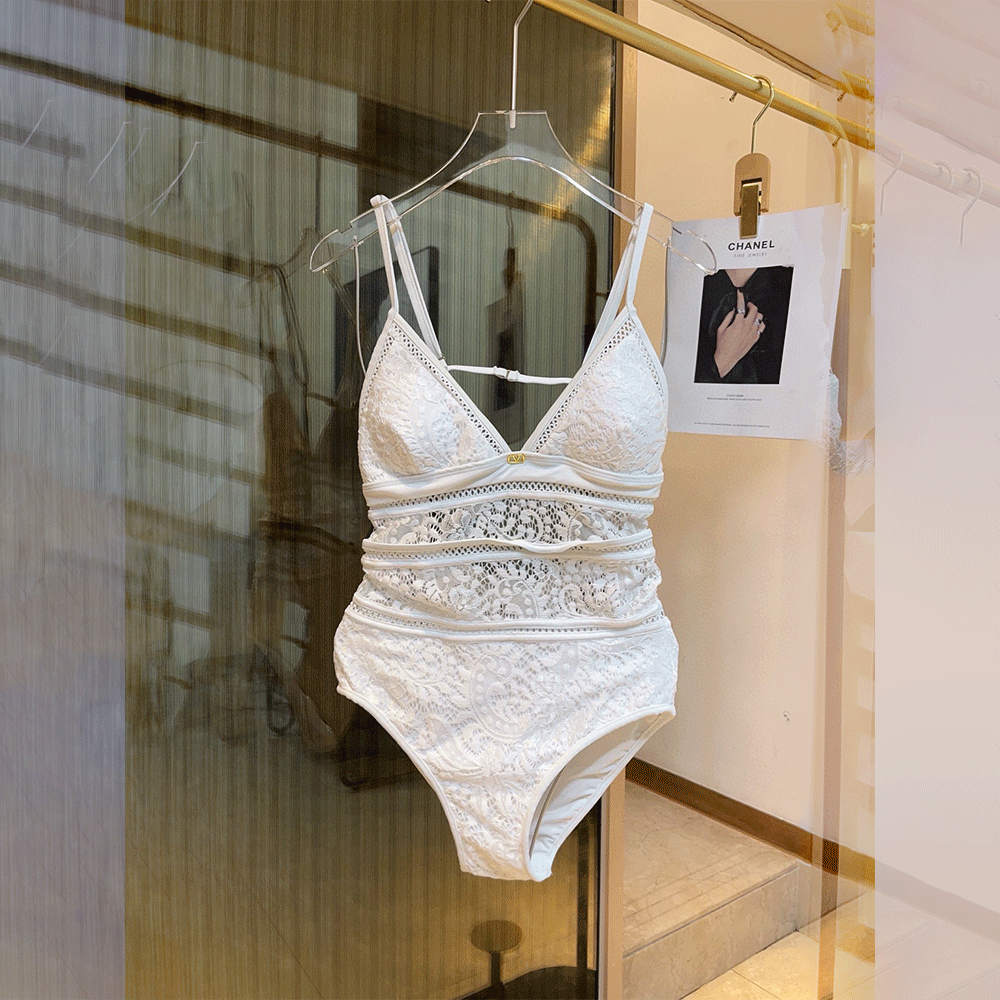 Valentino Lace Cutout One-piece Swimsuit Swimwear（Replica）