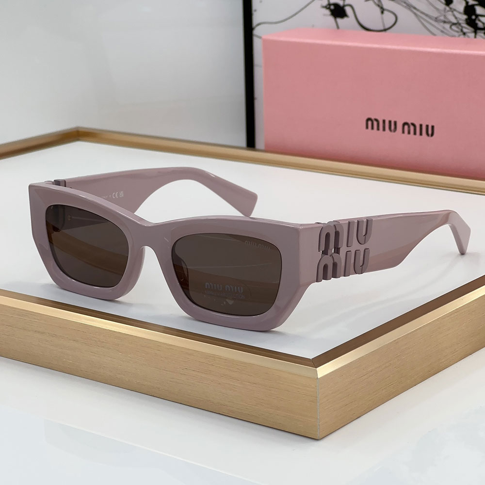 Miumiu  Cat eye Sunglasses Top quality (Replica)