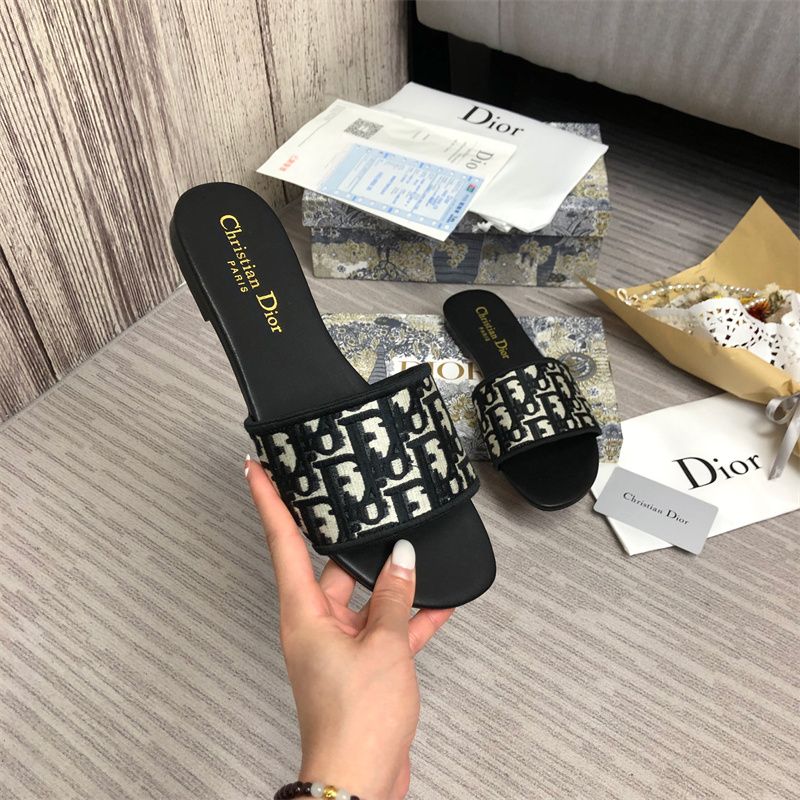 Dior DWAY Slide Slipper Sandals (Replica)