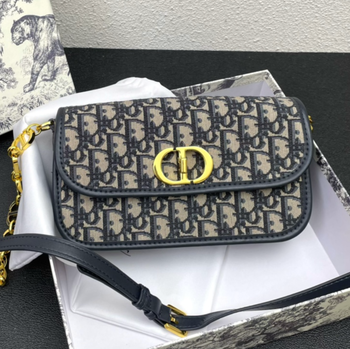Dior 30 Montaigne Avenue Oblique(Replica)