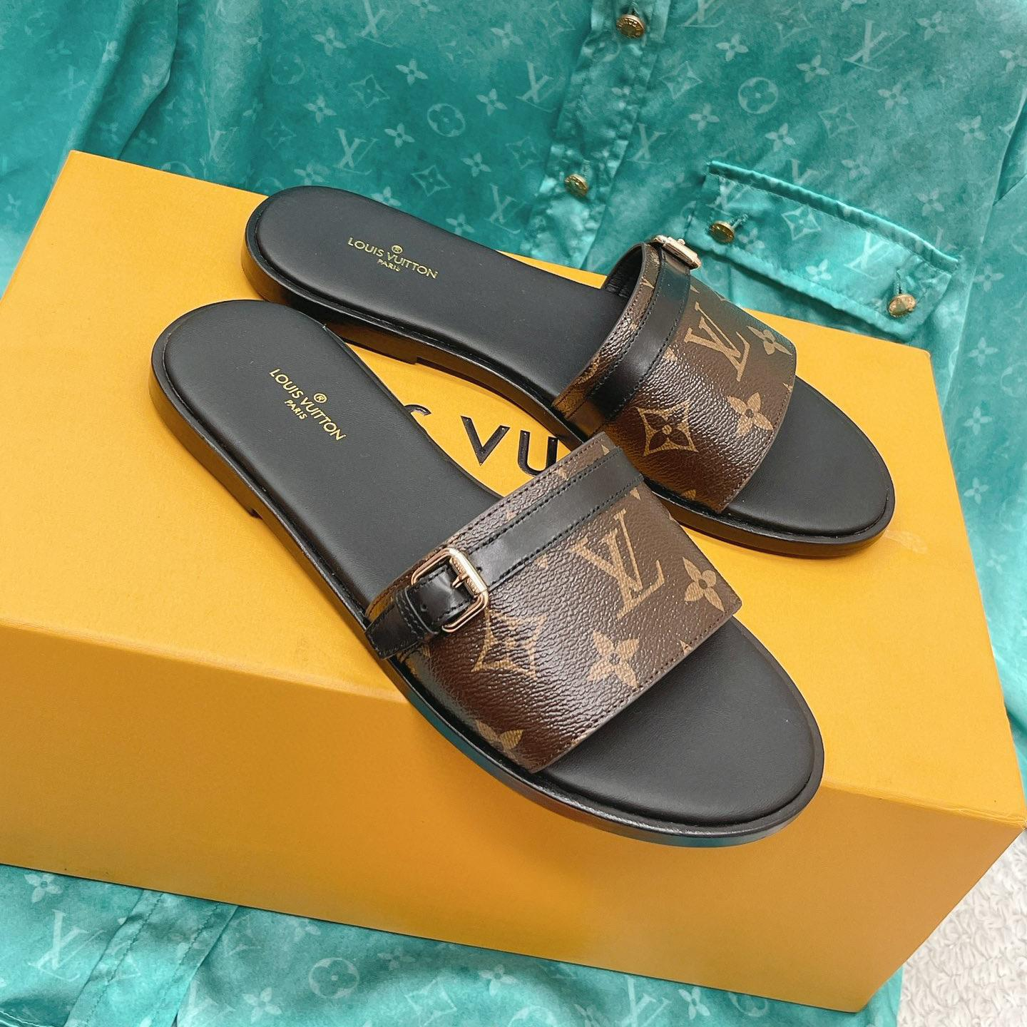 Louis Vuitton LV Comfortable Flat Slippers Slide Sandal (Replica)