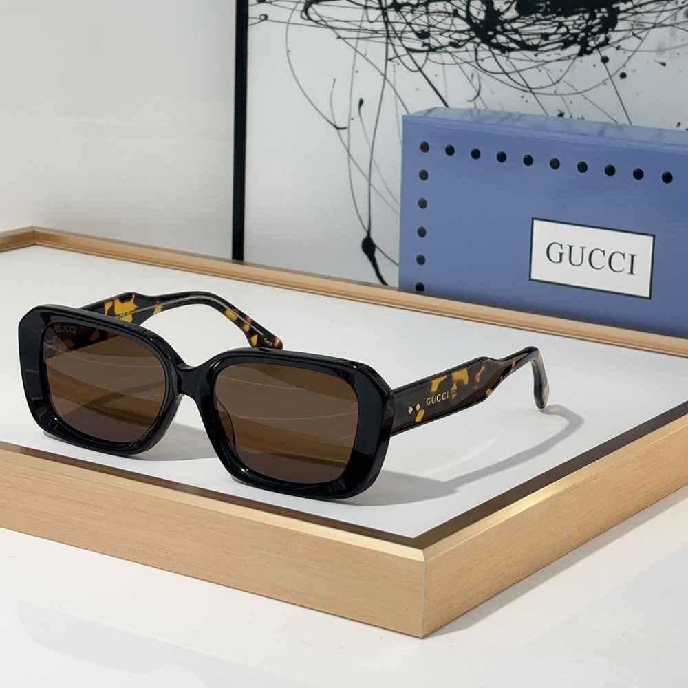 Gucci Fashion mirror leg Logo sunglasses Top quality (Replica)