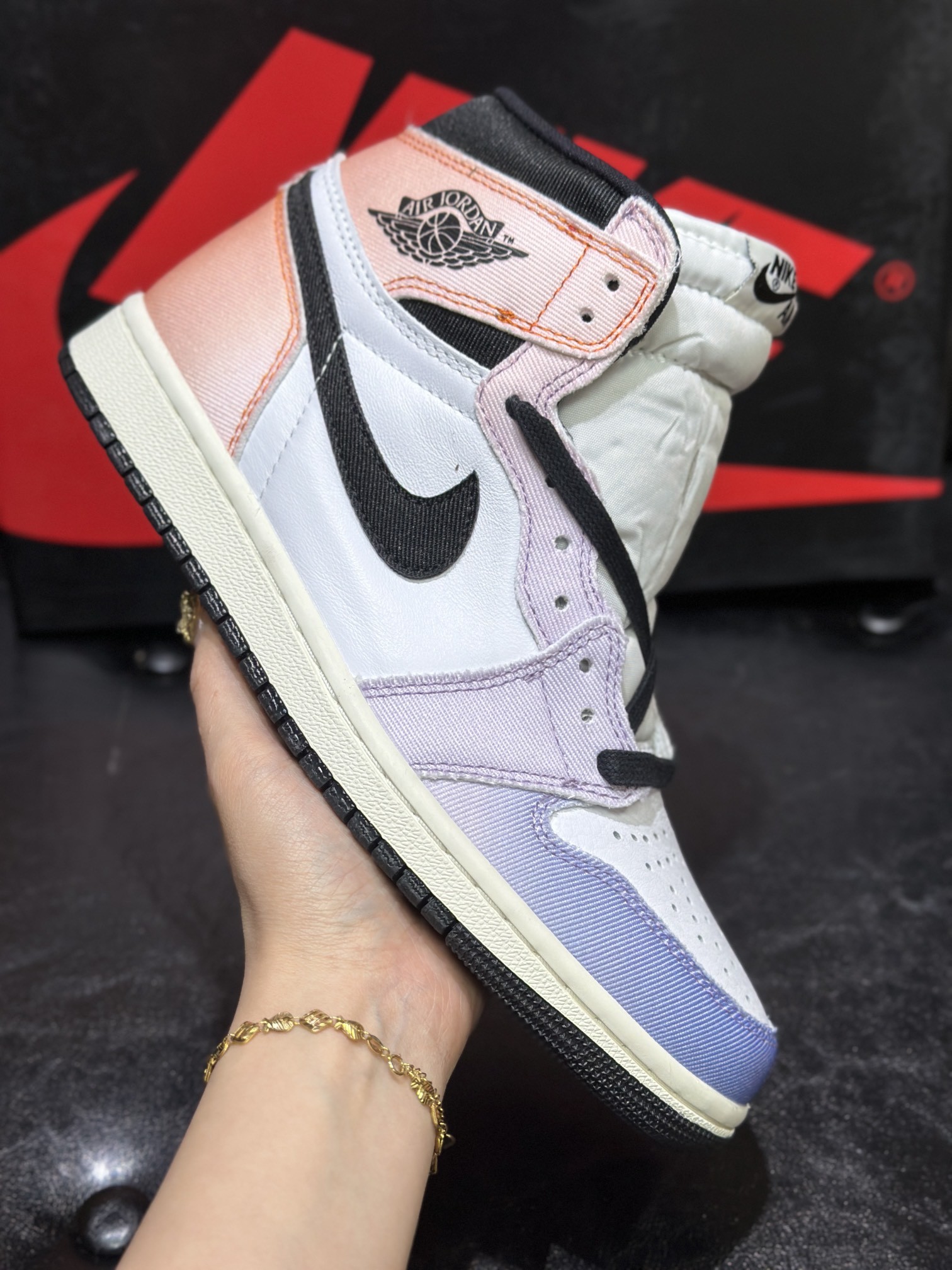 Jordan 1 Retro High OG Skyline