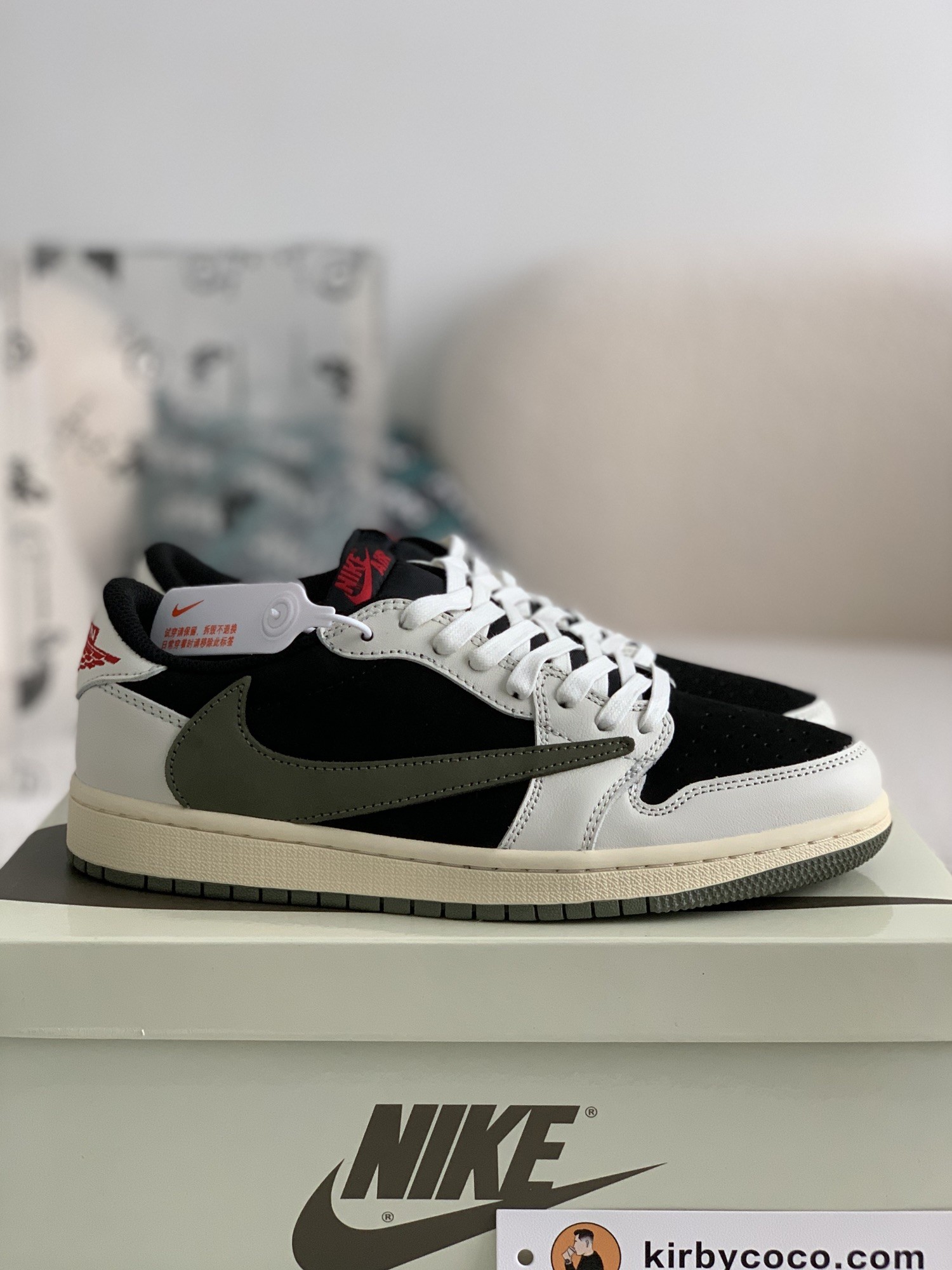 Nike AirJordan1 x TravisScott  AJ Low