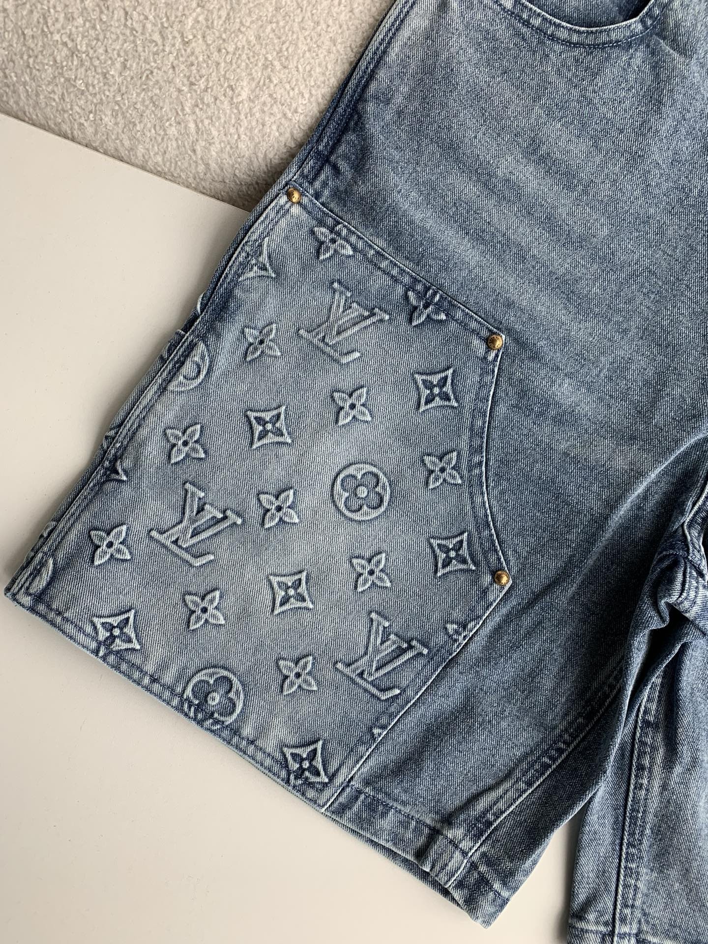 LOUIS VUITTON Jean shorts