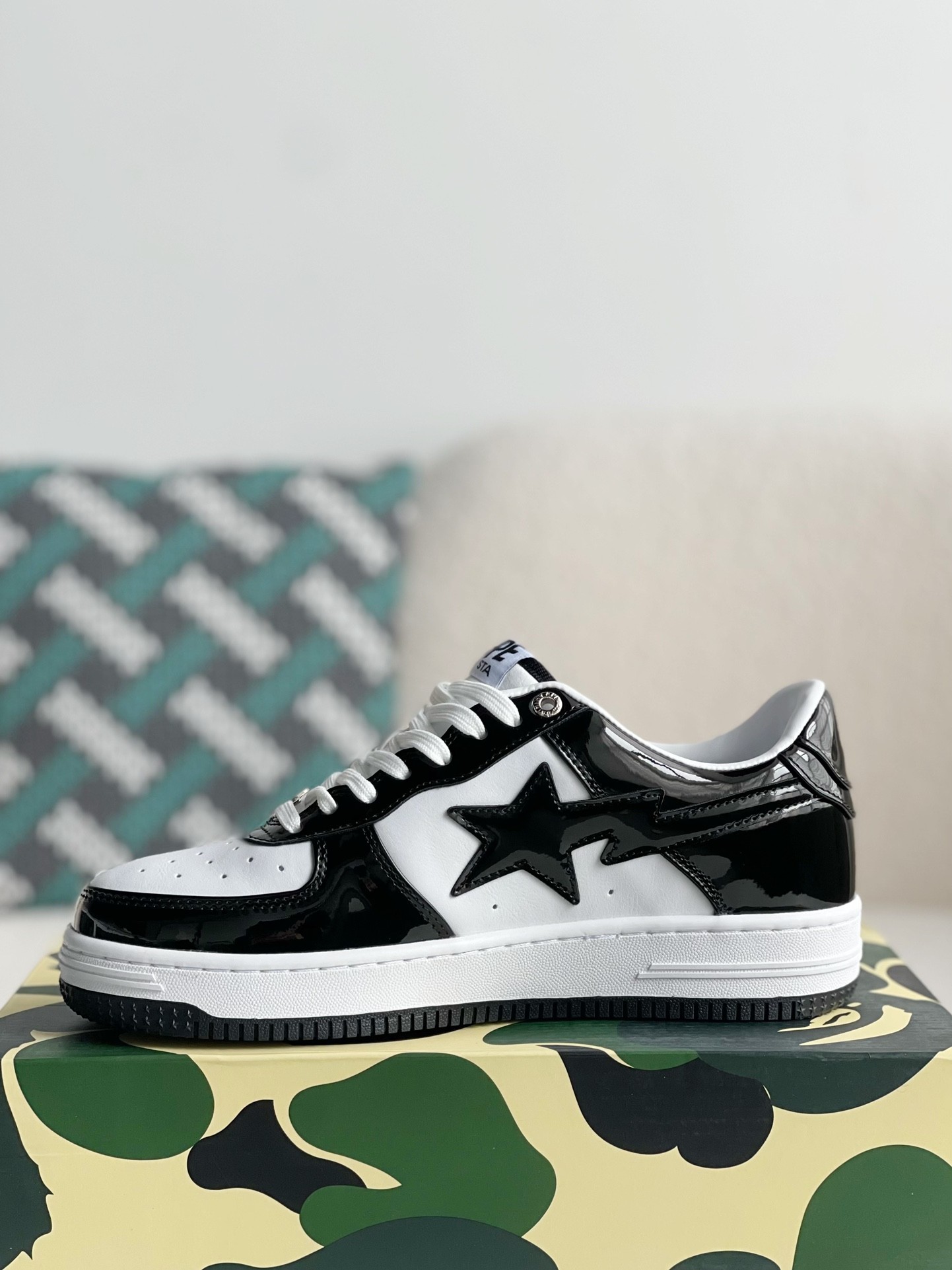 A BATHING APE Mens BAPE STA LOW SNEAKER