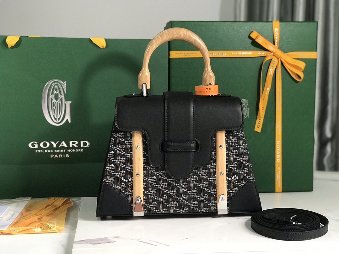 Goyard Sagon PM small bag, top quality!   Size: 28 * 20 * 12cm