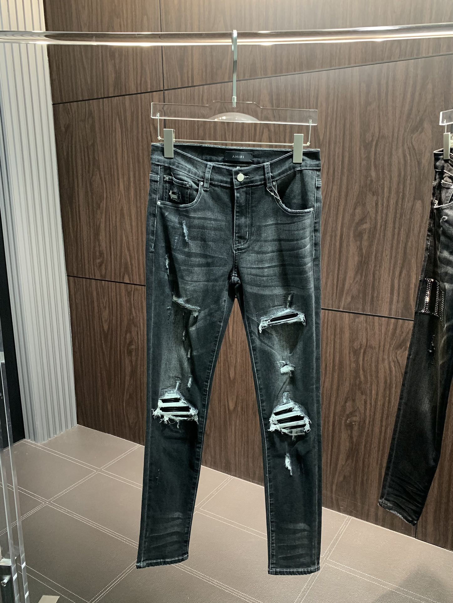 Amiri slim fit petite straight jeans