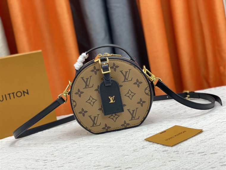 Louis Vuitton BOTE CHAPEAU SOUPLE PM replica