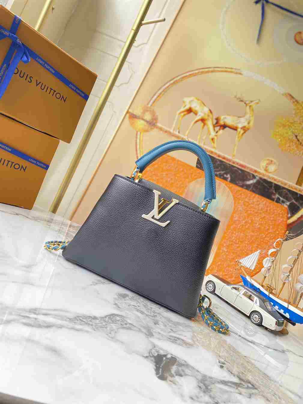 Louis Vuitton CAPUCINES BB replica