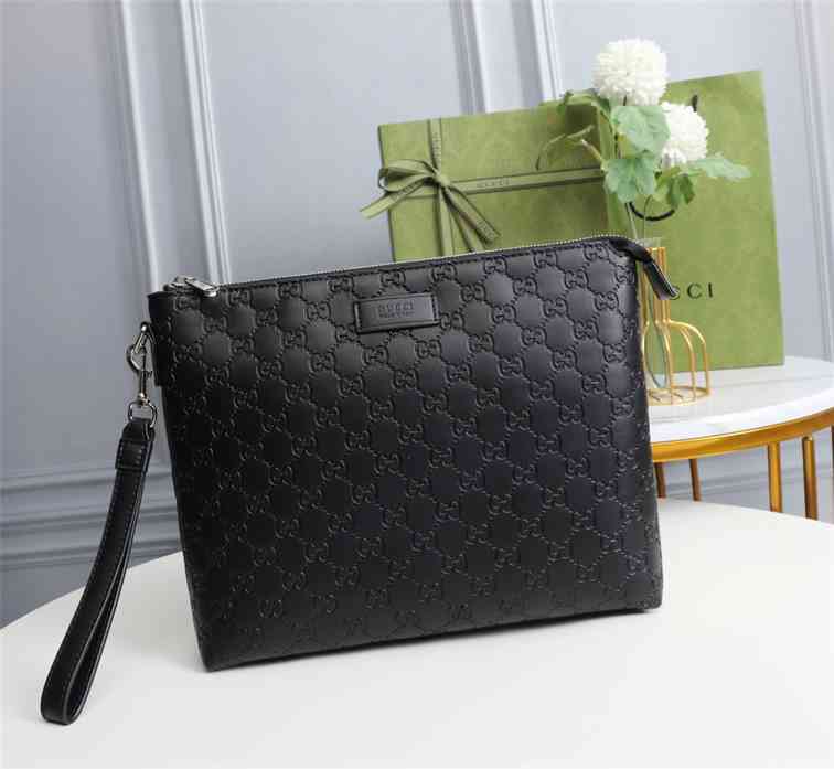 Gucci GG Leather Supreme Wide Messenger replica