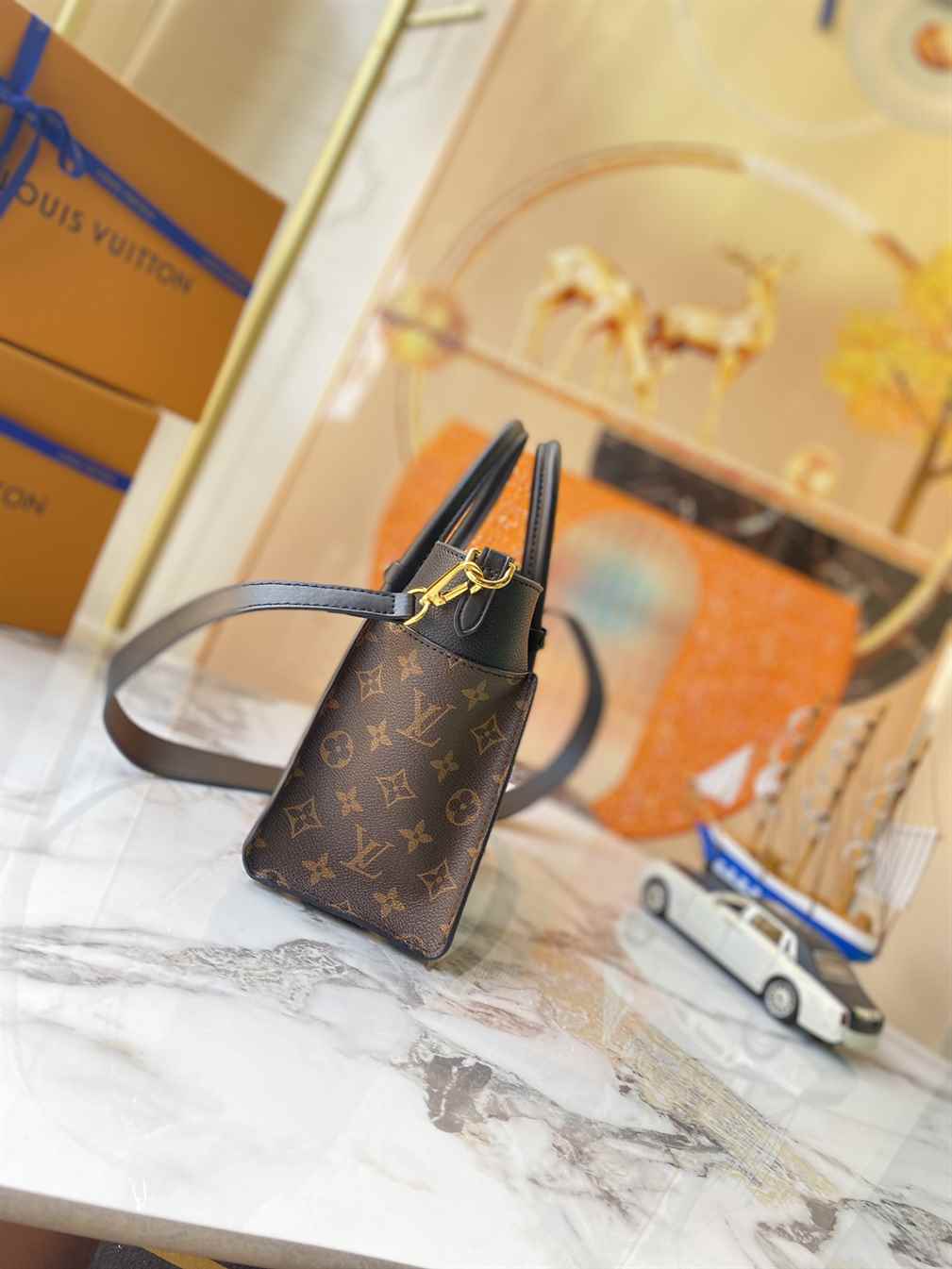 Louis Vuitton ON MY SIDE PM replica