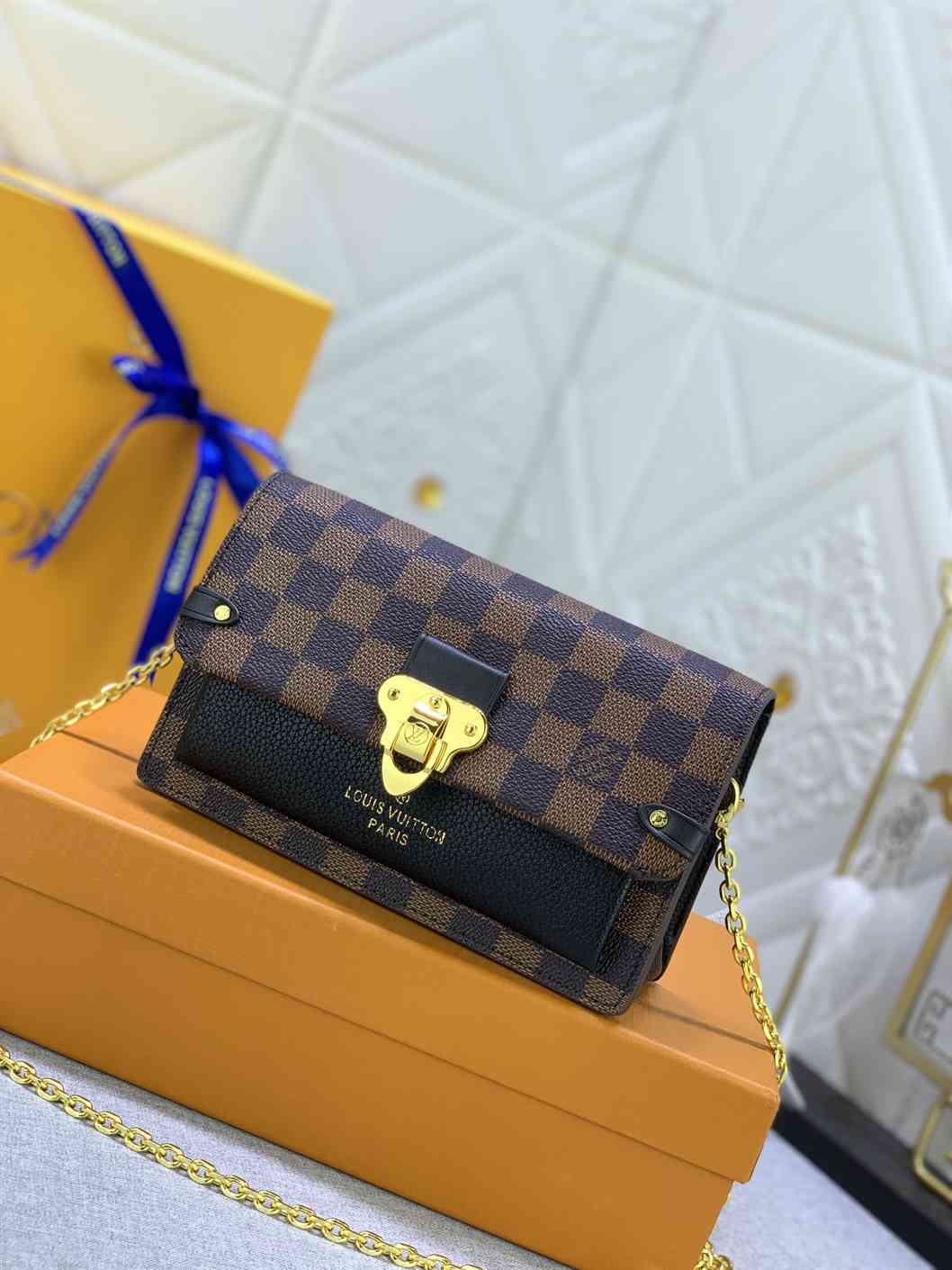 Louis Vuitton VAVIN CHAIN WALLET Damier Canvas replica
