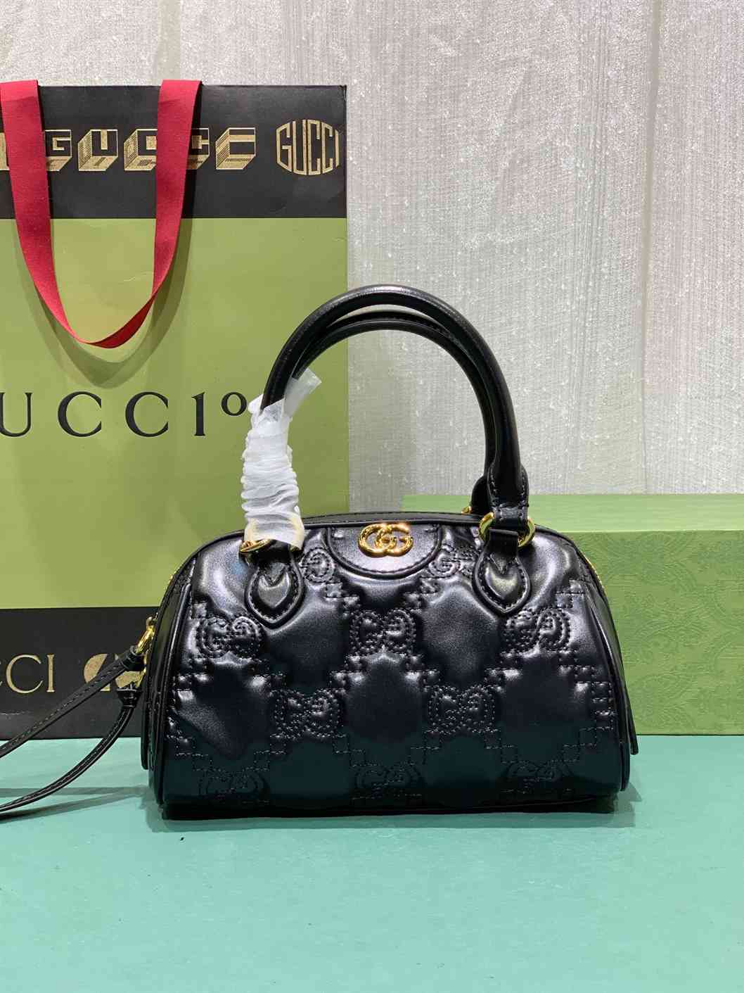 Gucci GG Matelassé Leather Mini Bag replica
