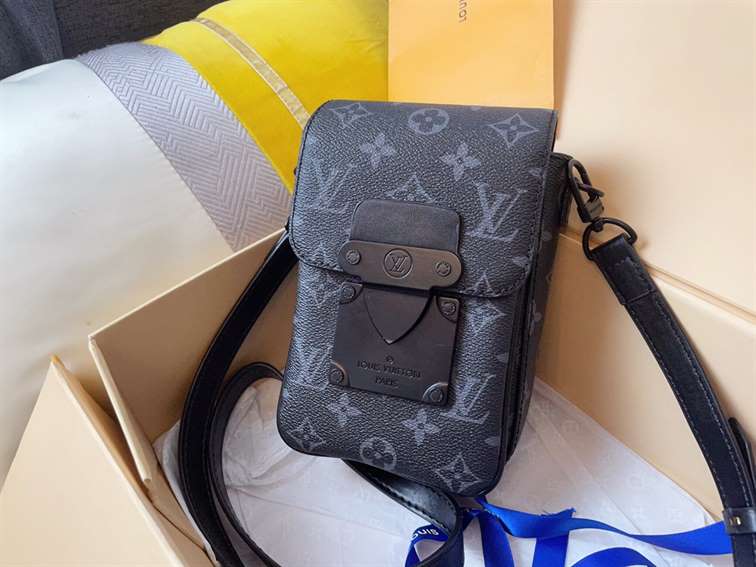 Louis Vuitton S-LOCK VERTICAL WEARABLE WALLET Monogram Canvas replica