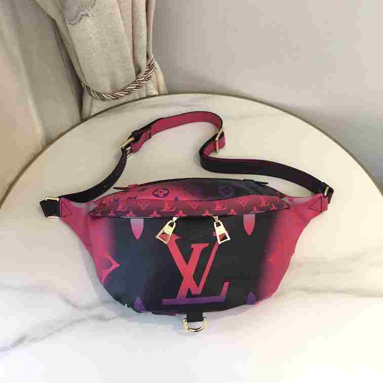 Louis Vuitton DISCOVERY BUMBAG PM replica