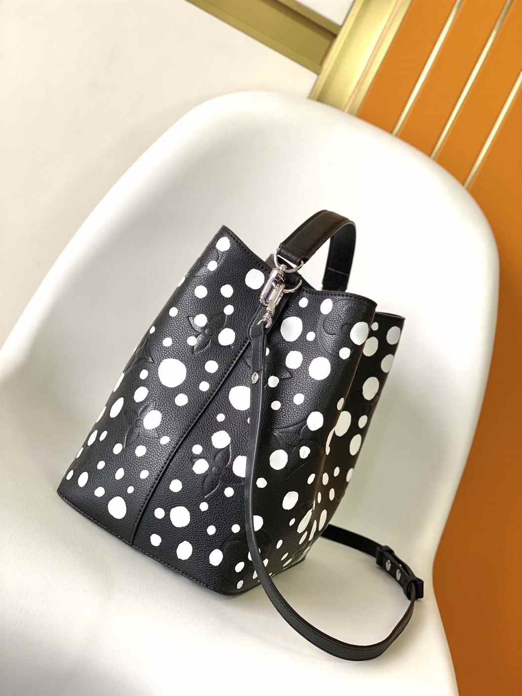 Louis Vuitton LV x YK Néonoé MM   Original replica