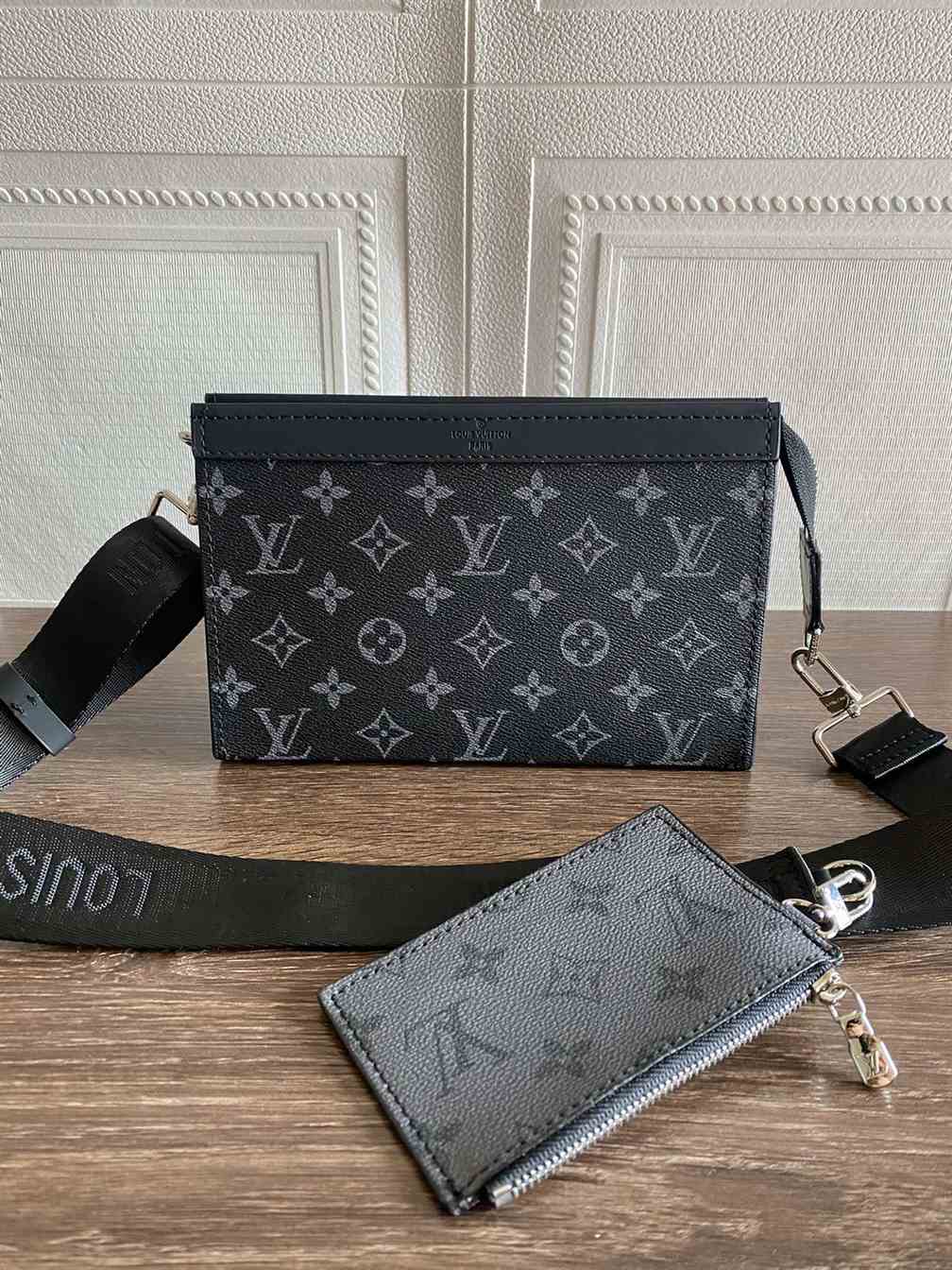 Louis Vuitton GASTON WEARABLE WALLET Canvas replica