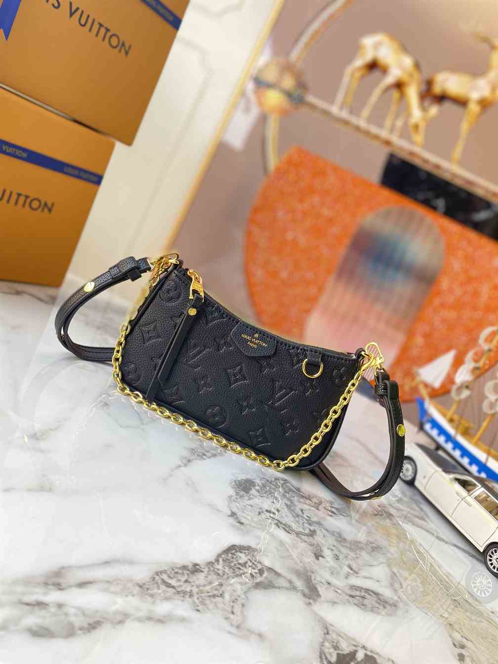 Louis Vuitton EASY POUCH ON STRAP replica