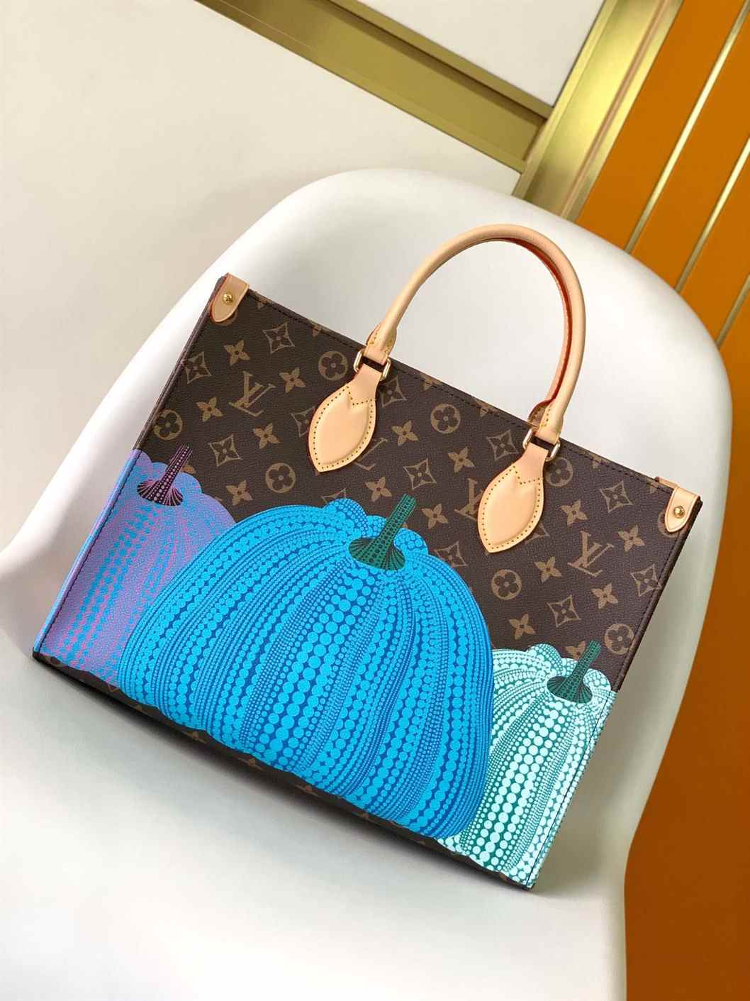 LV x YK OnTheGo MM-Original replica