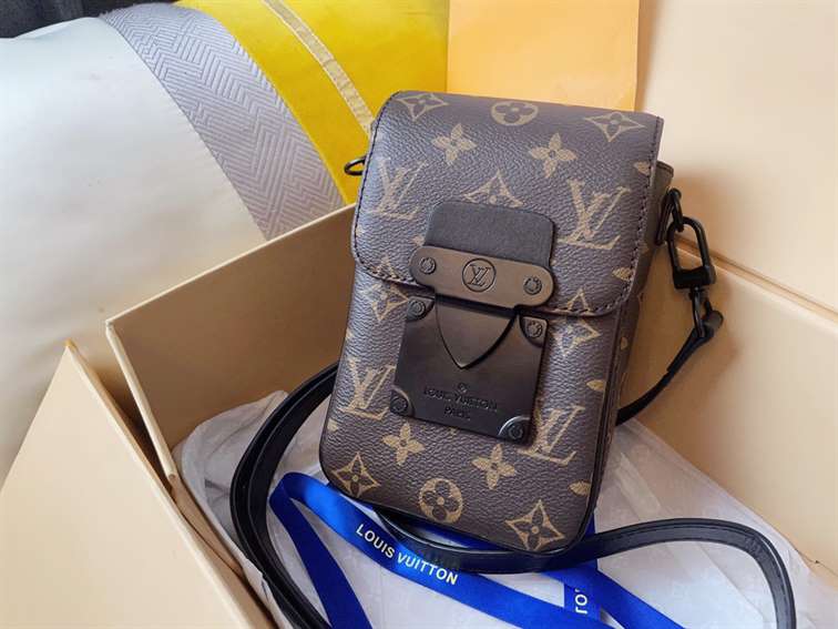 Louis Vuitton S-LOCK VERTICAL WEARABLE WALLET Monogram Canvas replica