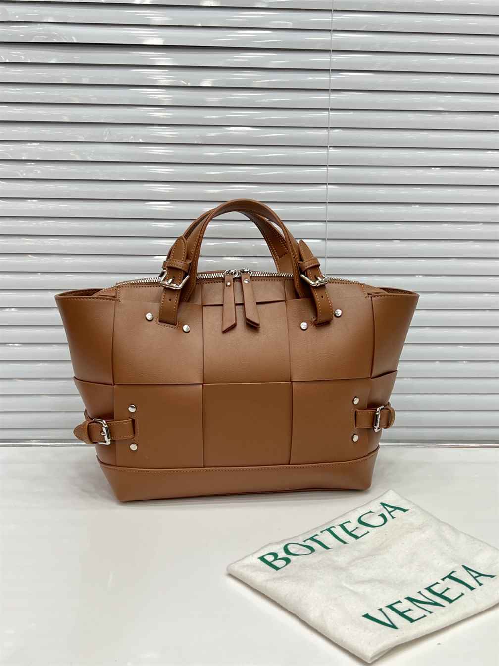 Bottega Veneta Arco Tool Tote Bag replica