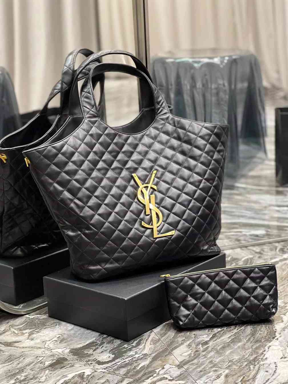 YSL ICARE MAXI SHOPPING BAG IN QUILTED LAMBSKIN-Original replica