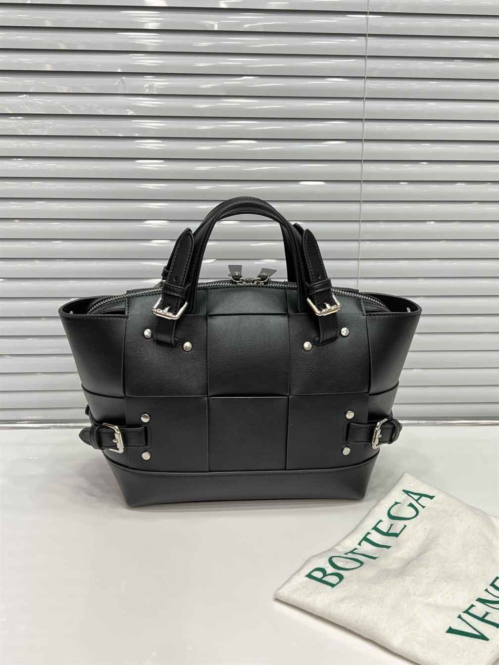 Bottega Veneta Small Arco Tool Tote Bag replica