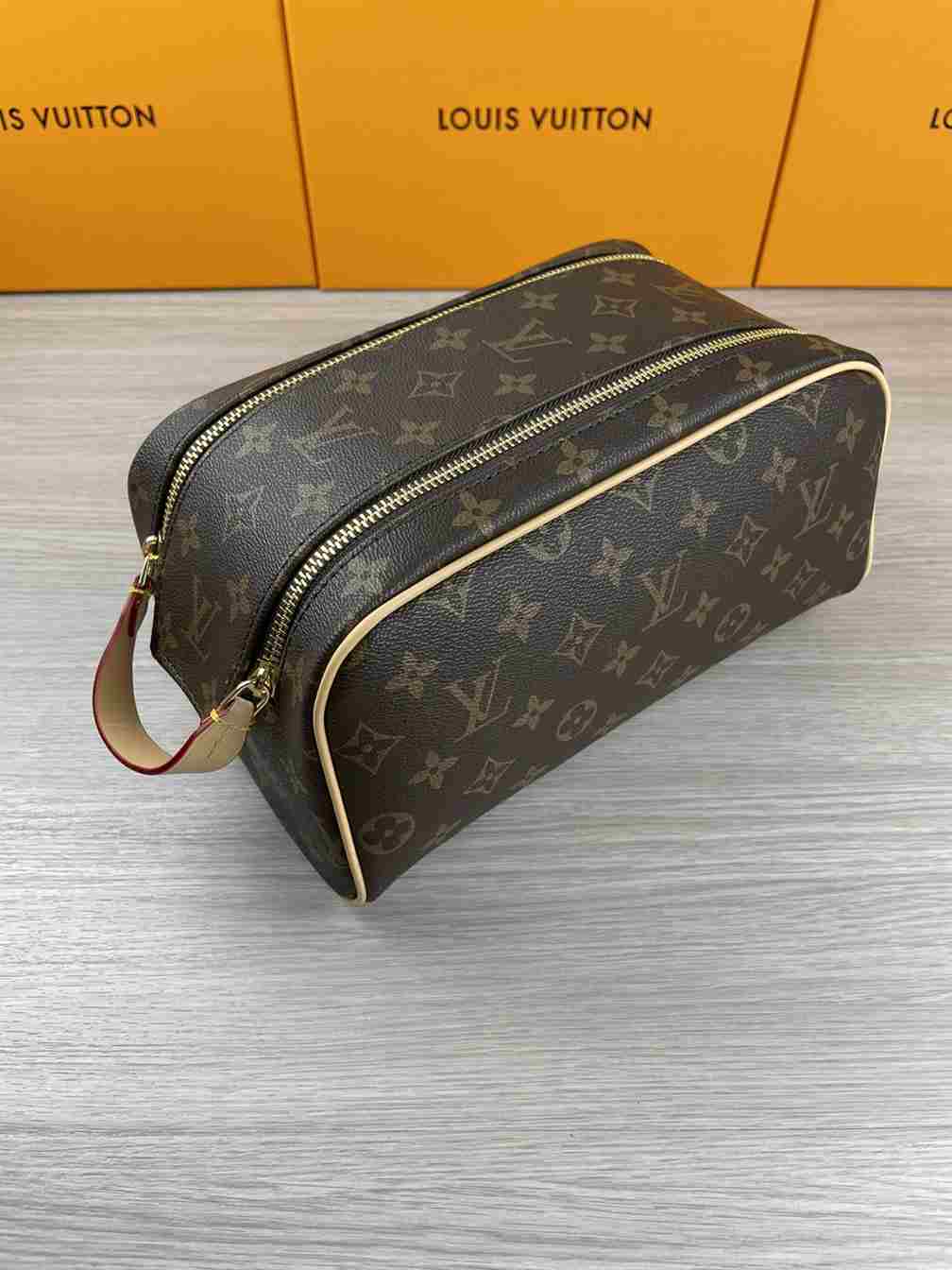 Louis Vuitton DOPP KIT TOILET POUCH replica