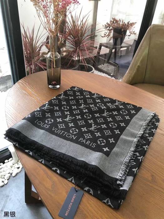 Louis Vuitton MONOGRAM SHINE SHAWL replica
