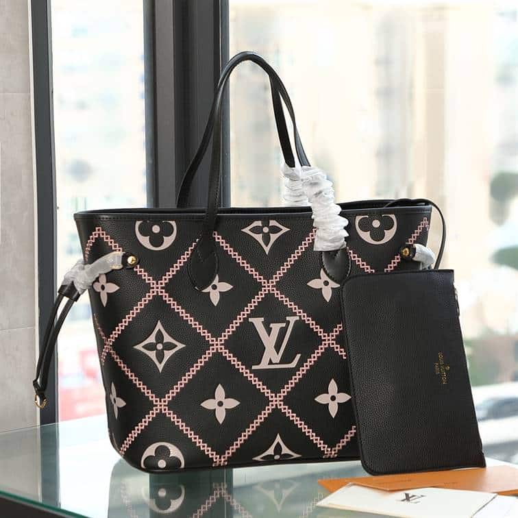 Louis Vuitton Giant Broderies Neverfull MM   Original replica