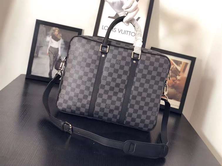 Louis Vuitton PORTE-DOCUMENTS VOYAGE PM replica