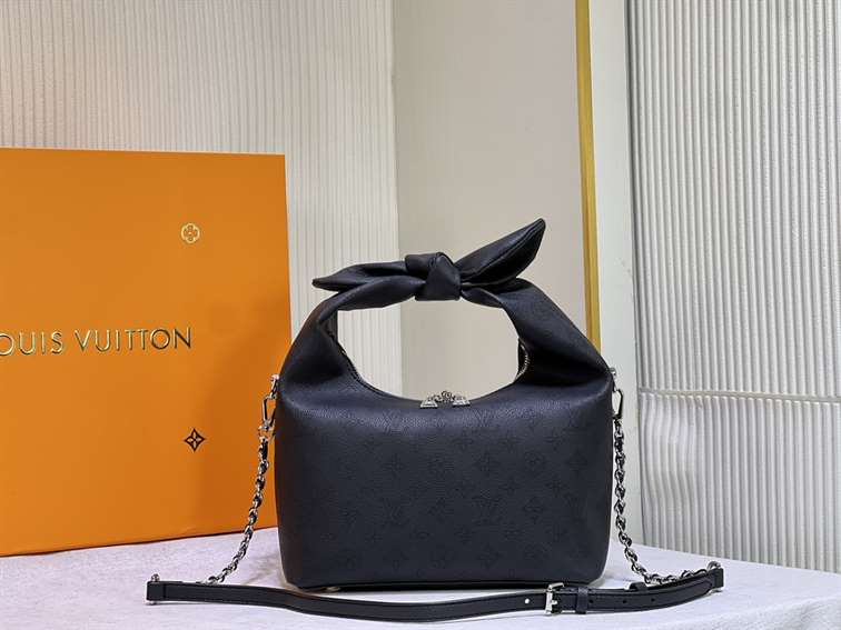 Louis Vuitton WHY KNOT PM replica