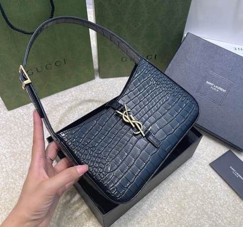 YSL LE 5  7 HOBO BAG IN CROCODILE-EMBOSSED SHINY LEATHER replica