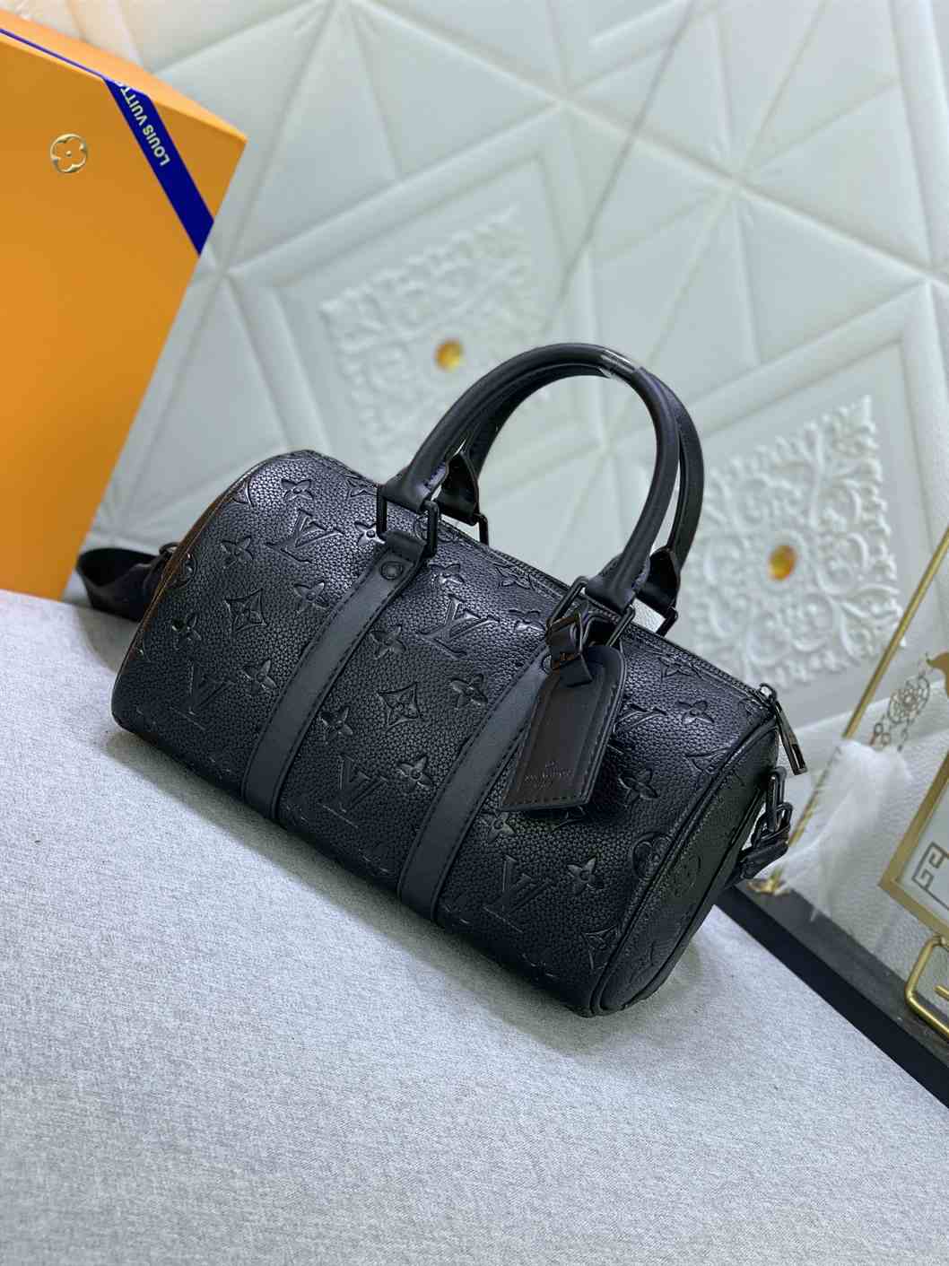 Louis Vuitton KEEPALL BANDOULIRE 25 replica
