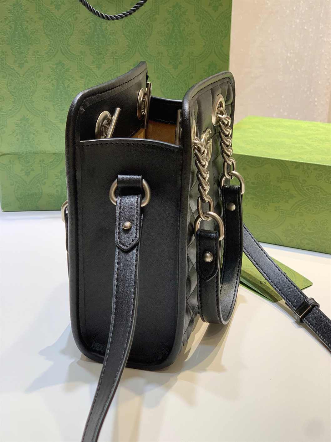 Gucci GG Marmont Matelassé Mini Bag replica