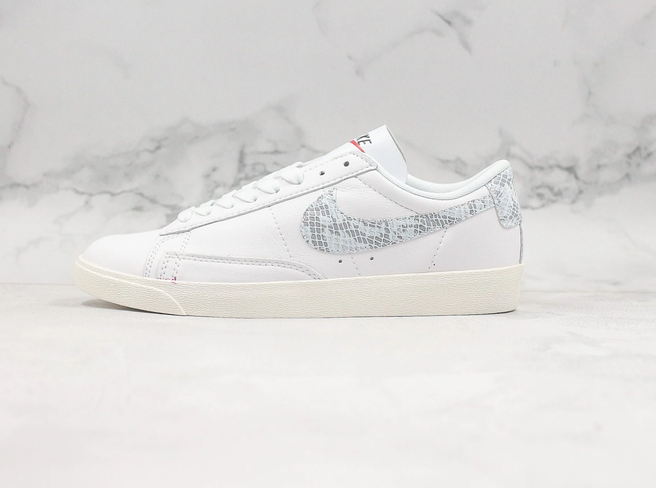 Nike Sneaker Réplica  BLAZER LOW