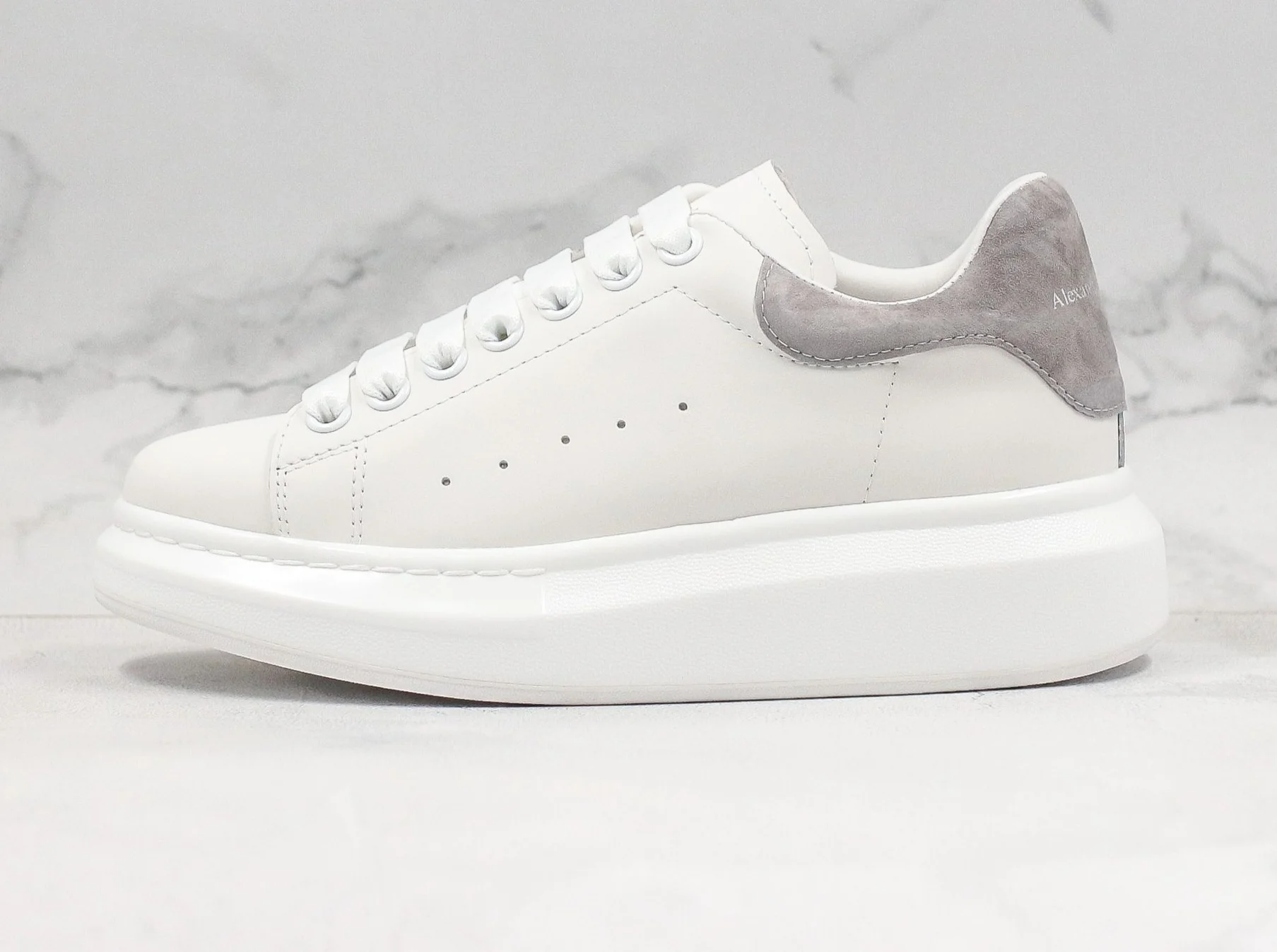 Réplica MCQUEEN OVERSIZED SNEAKER