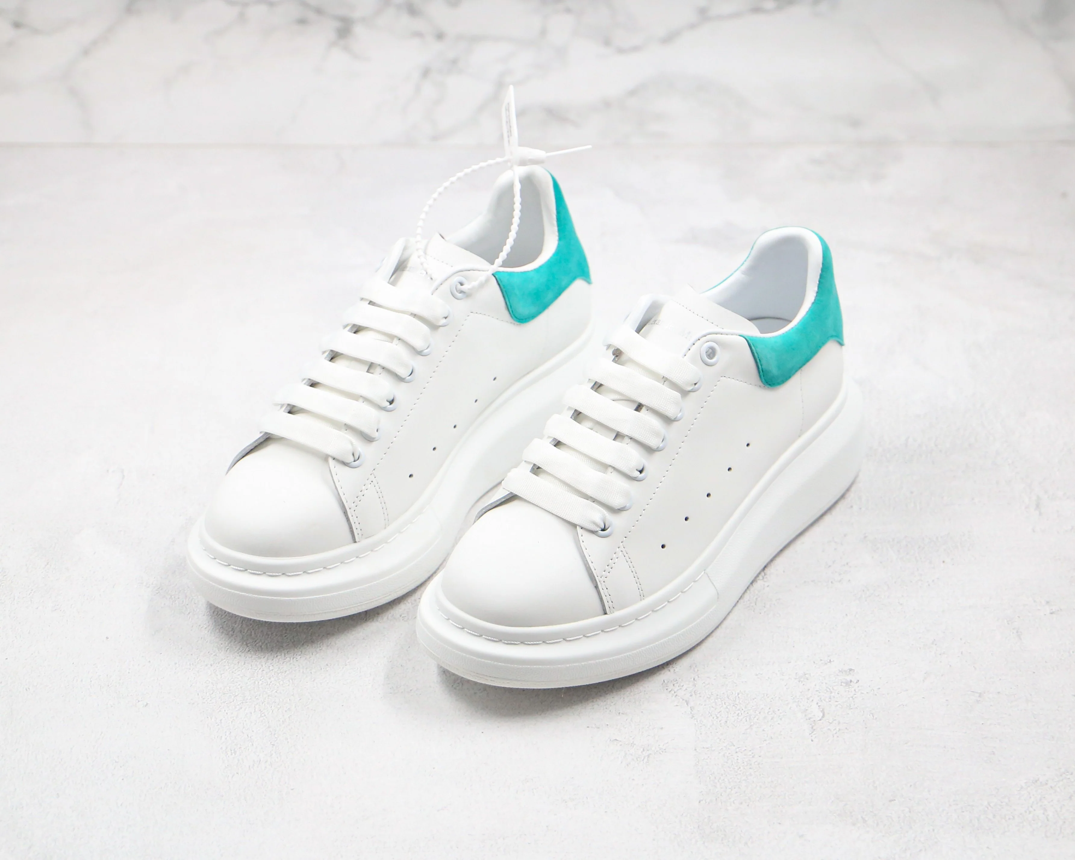 Réplica MCQUEEN OVERSIZED SNEAKER