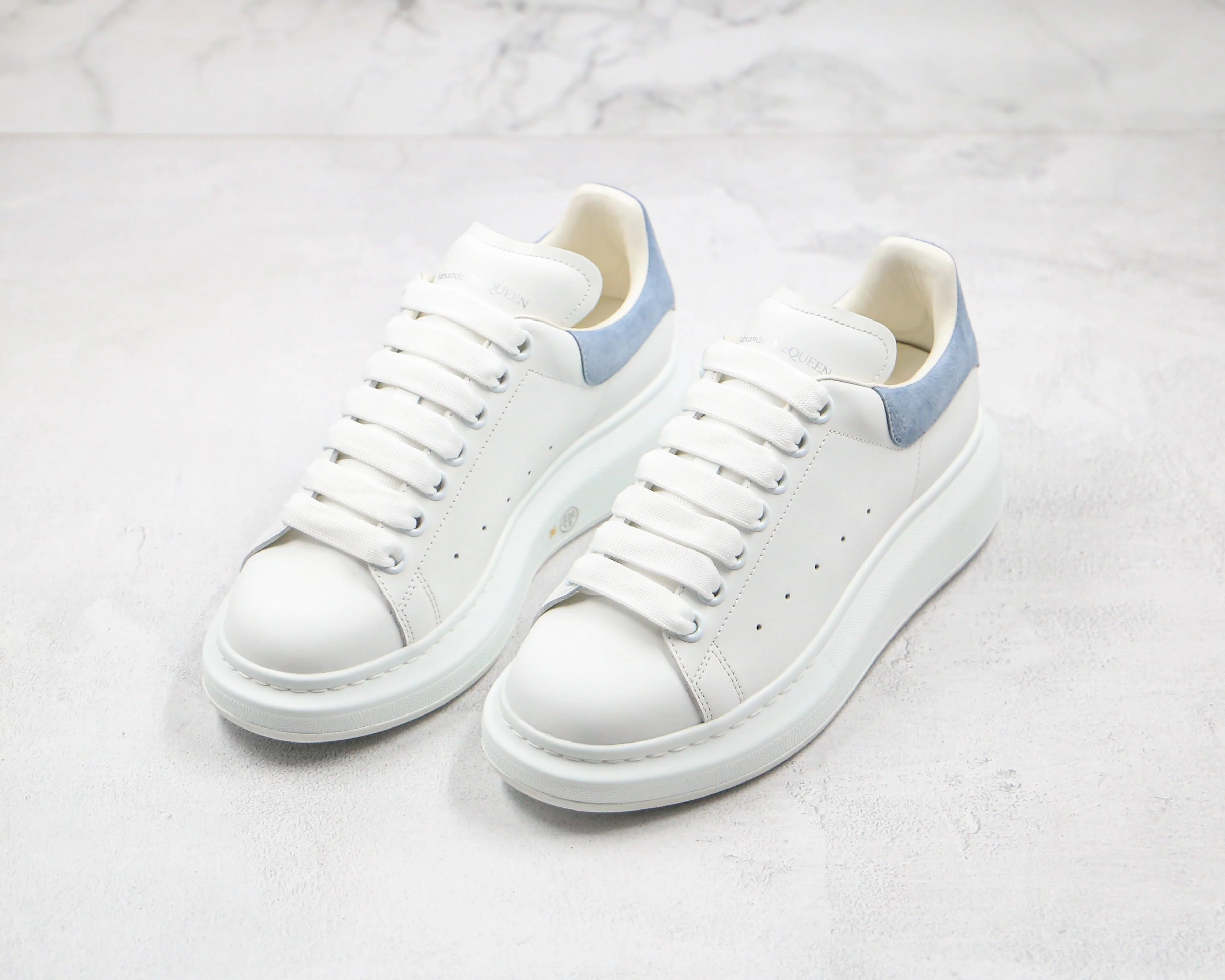 Réplica MCQUEEN OVERSIZED SNEAKER