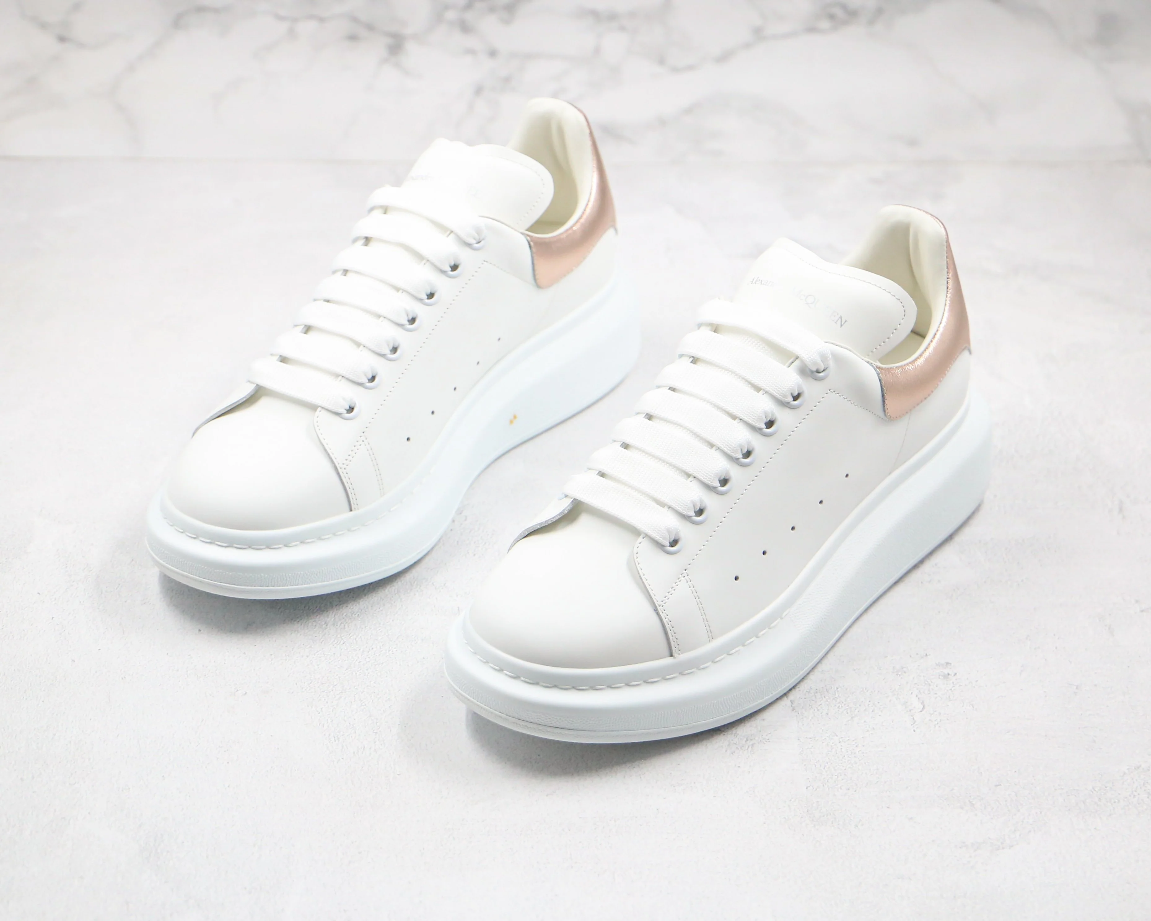 Réplica MCQUEEN OVERSIZED SNEAKER