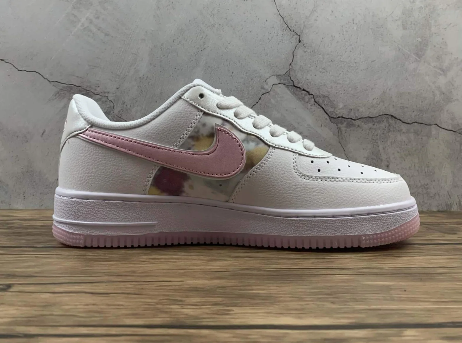 Réplica AIR FORCE 1 MYSTICAL PINK Nike Sneaker