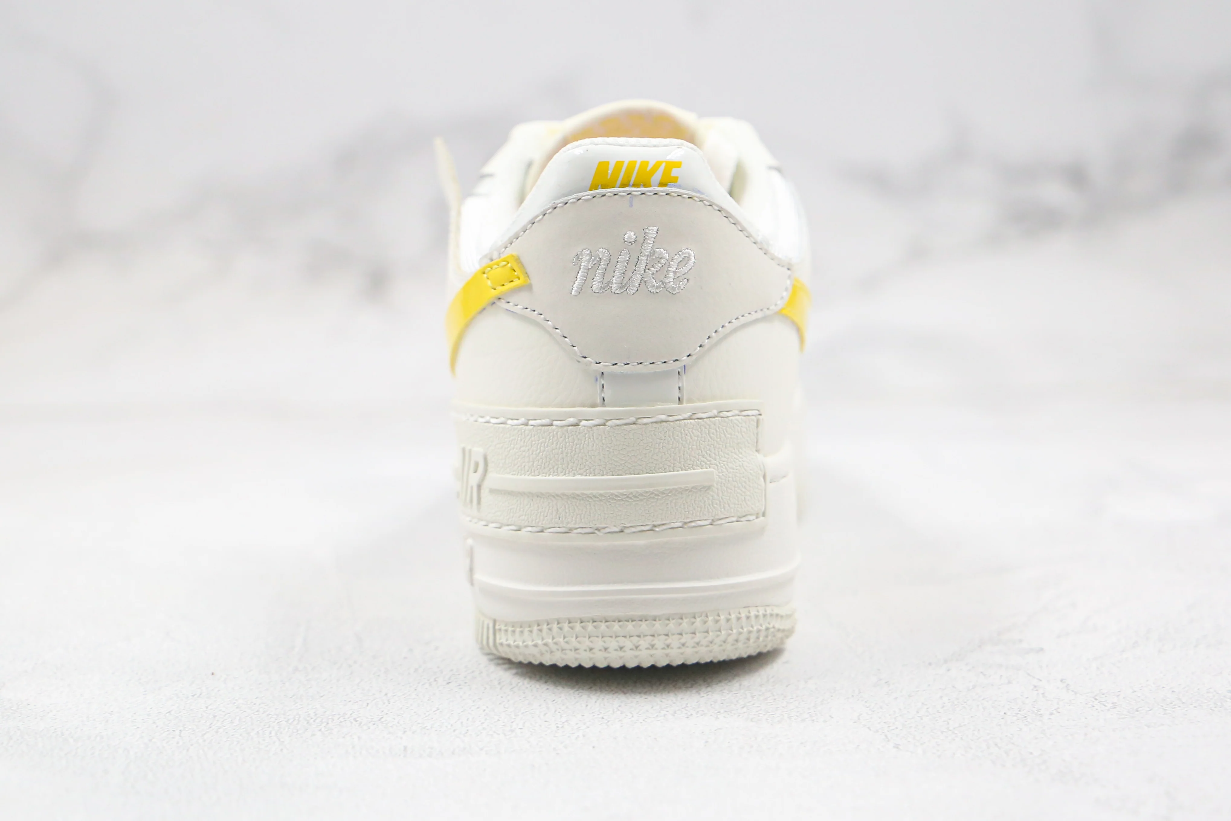 Réplica AIR FORCE 1 SAGE LOW Nike Sneaker