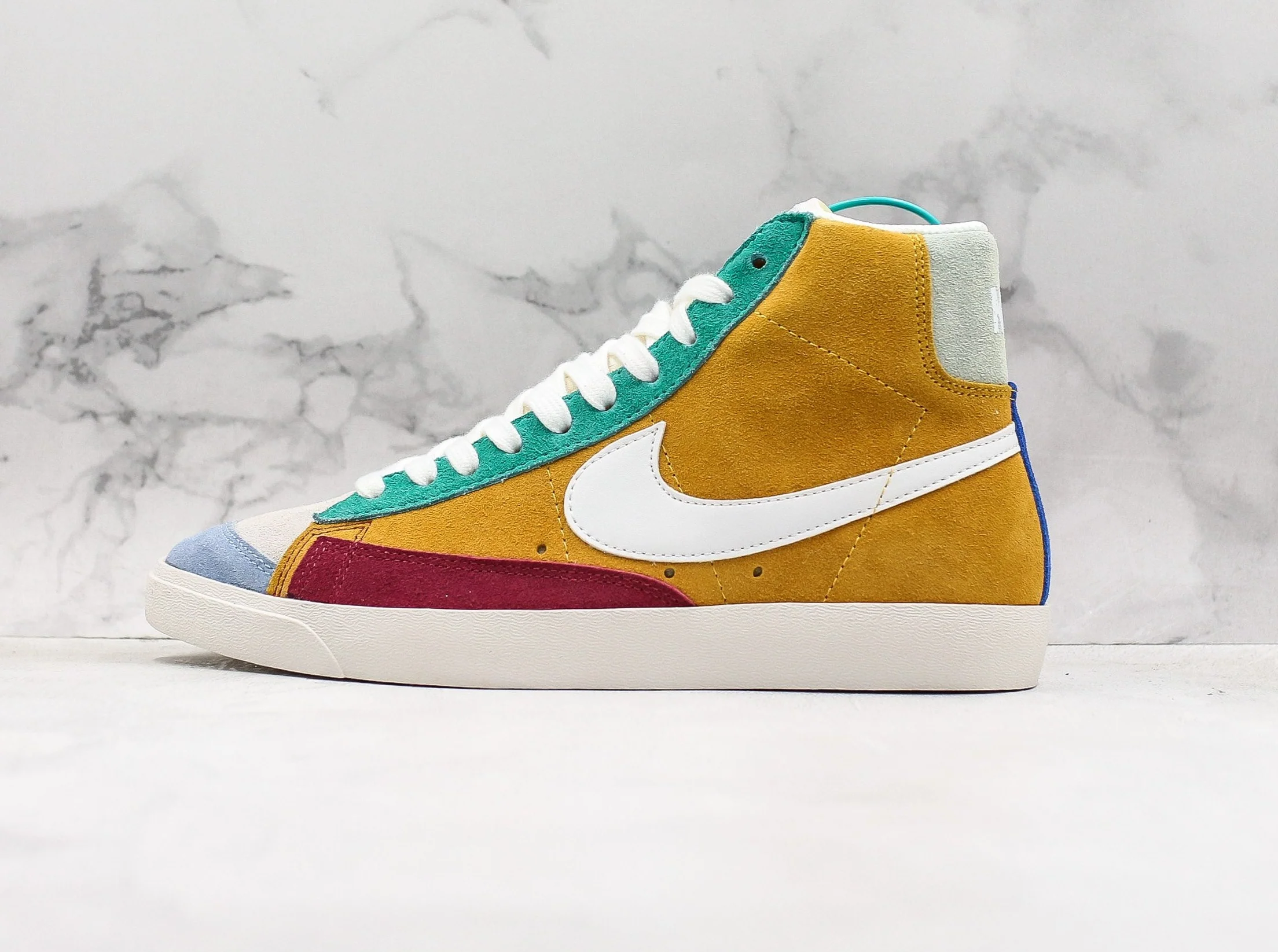 Nike Sneaker Réplica  BLAZER MID vintage multicolor