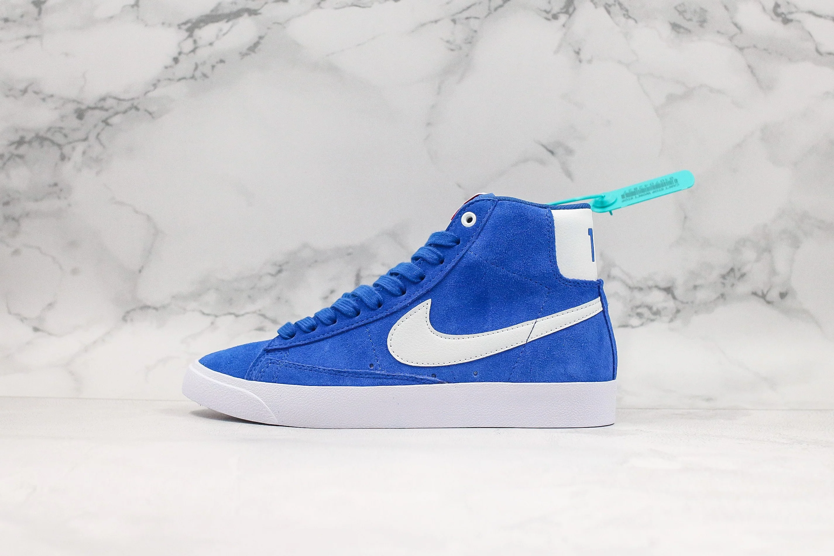Nike Sneaker Réplica  BLAZER MID