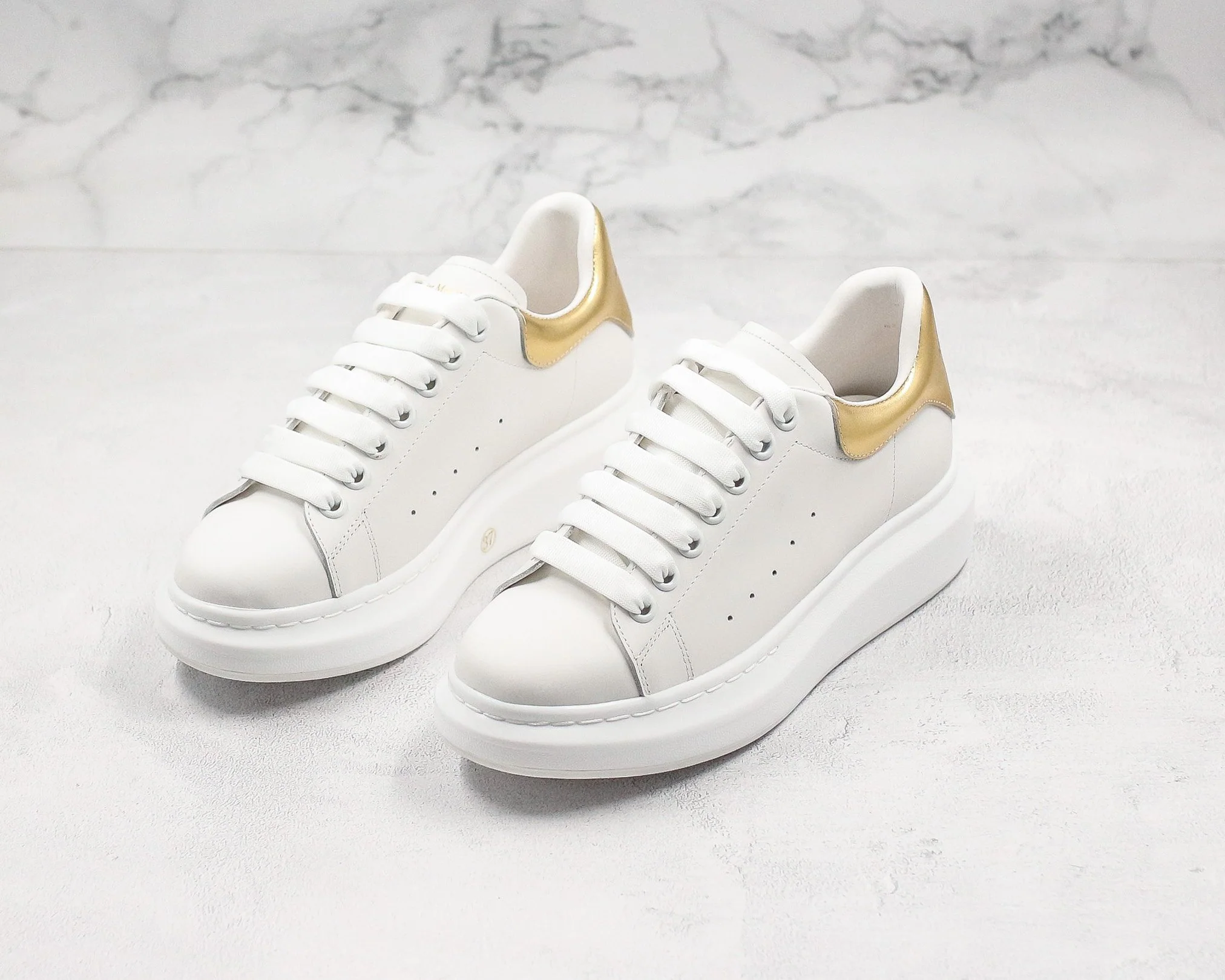 Réplica MCQUEEN OVERSIZED SNEAKER