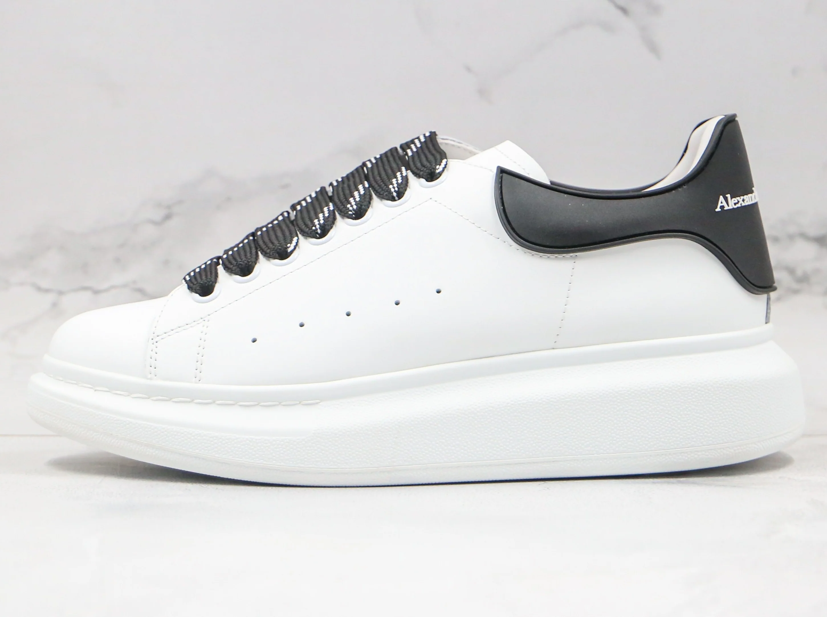 Réplica MCQUEEN OVERSIZED SNEAKER