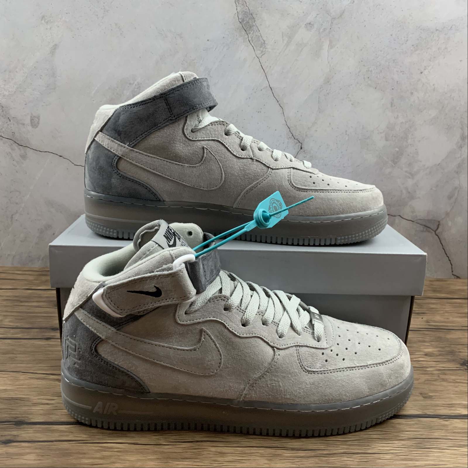 Réplica AIR FORCE 1 MID GREY Nike Sneaker