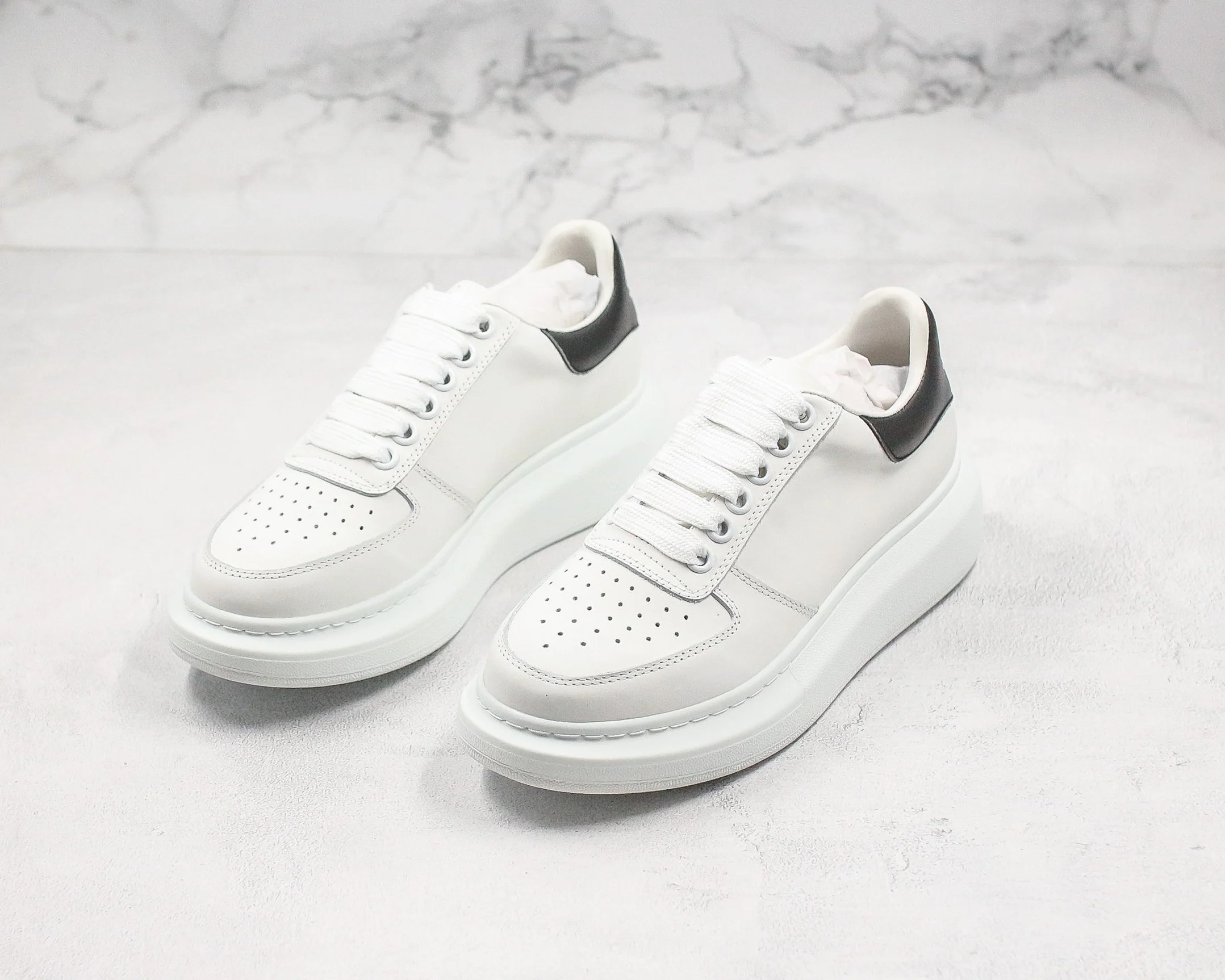 Réplica MCQUEEN OVERSIZED SNEAKER