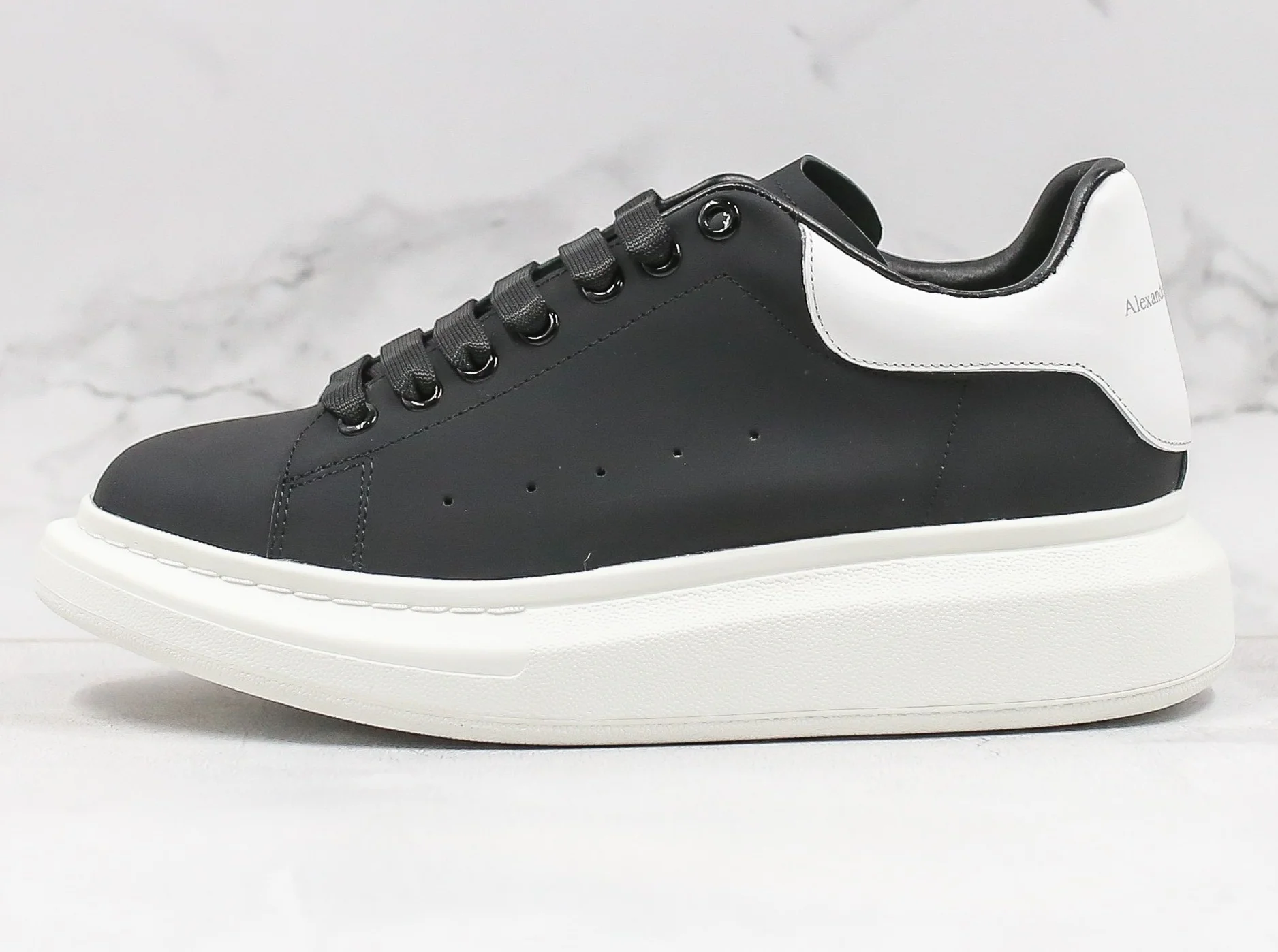 Réplica MCQUEEN OVERSIZED SNEAKER